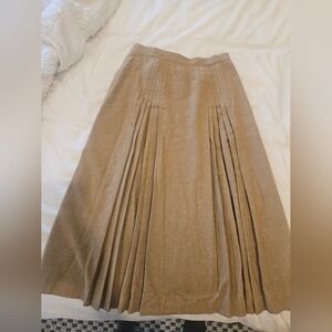 Vintage Pendleton Pure Virgin Wool Skirt with pleats. Made in USA. Women's Size